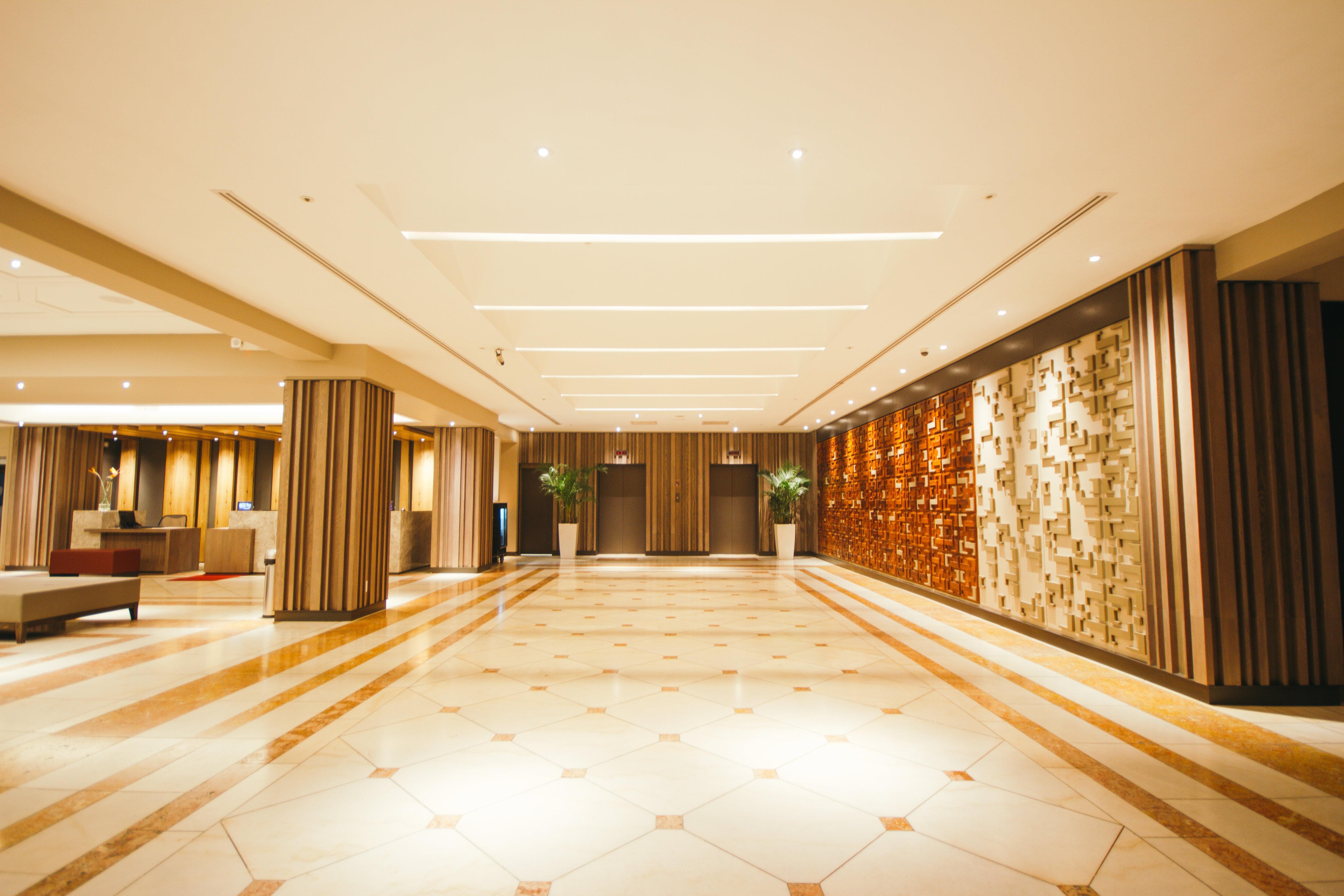 Crowne Plaza By Ihg 5*