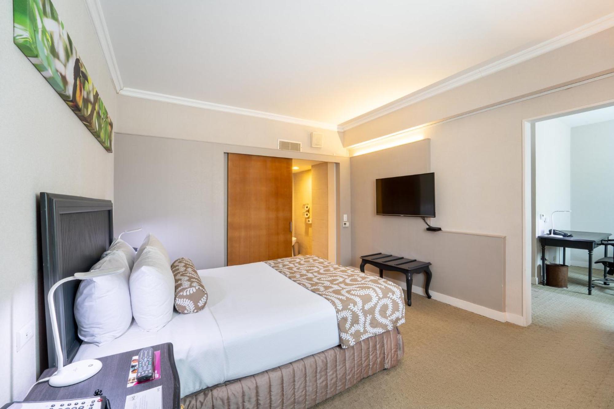 Crowne Plaza By Ihg Hotel Managua