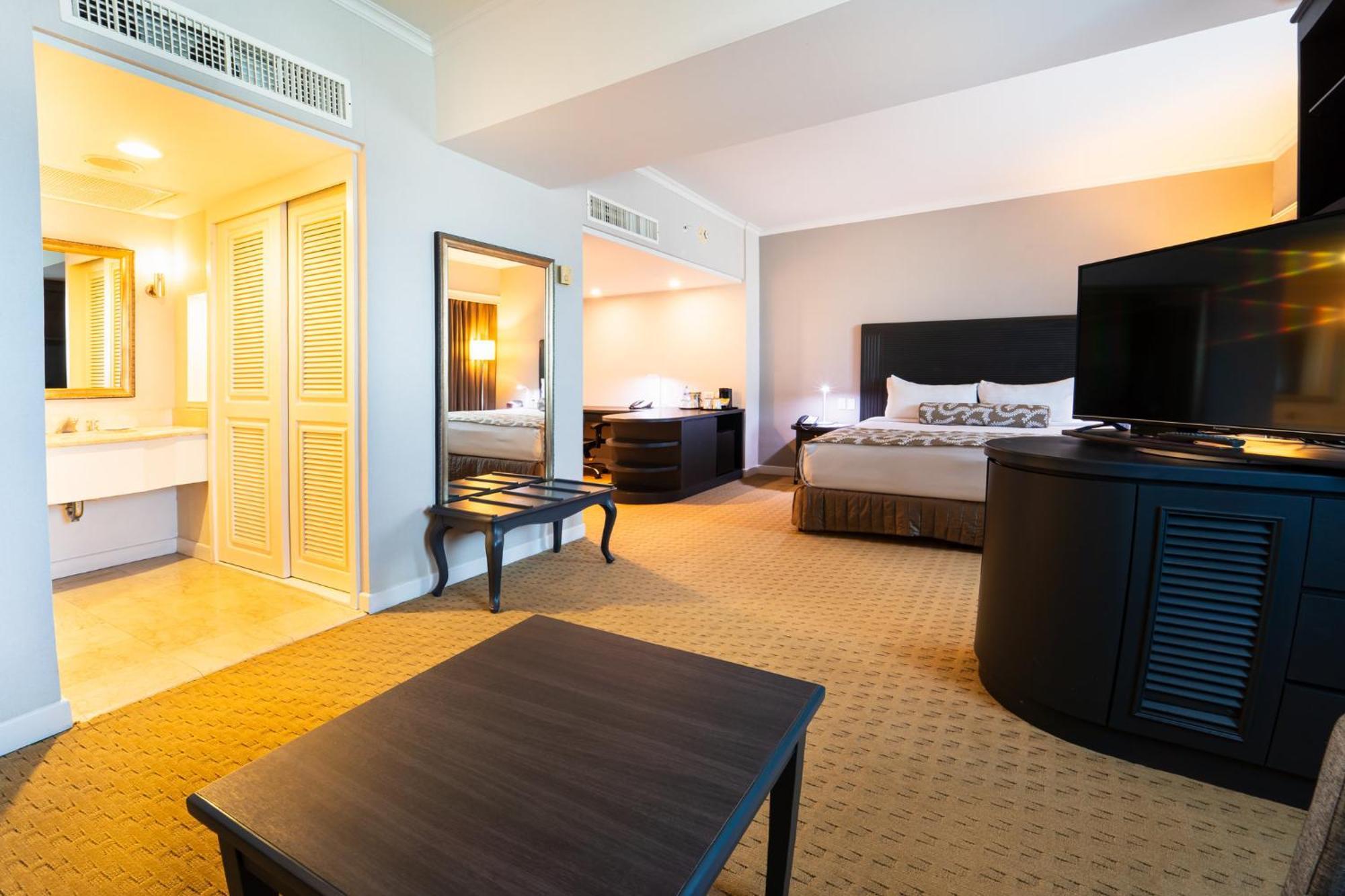 Hotel Crowne Plaza By Ihg