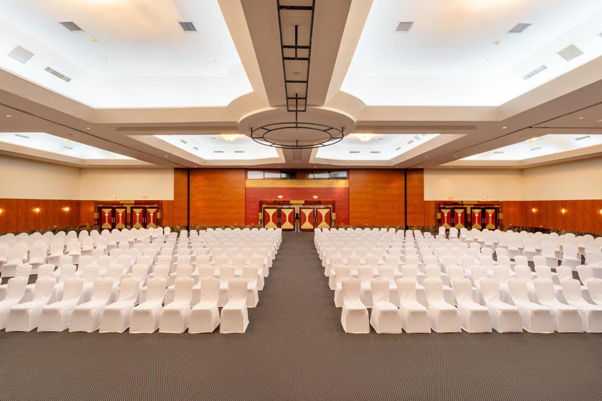 Hotel Crowne Plaza By Ihg 5*
